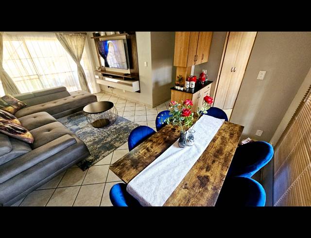 3 BEDROOM SECTIONAL TITLE FOR SALE IN SAFARI GARDENS